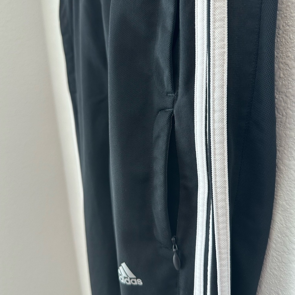 ⭐️ ADIDAS Men’s Tricot 3 Stripe XL Athletic Pants - Picture 4 of 10